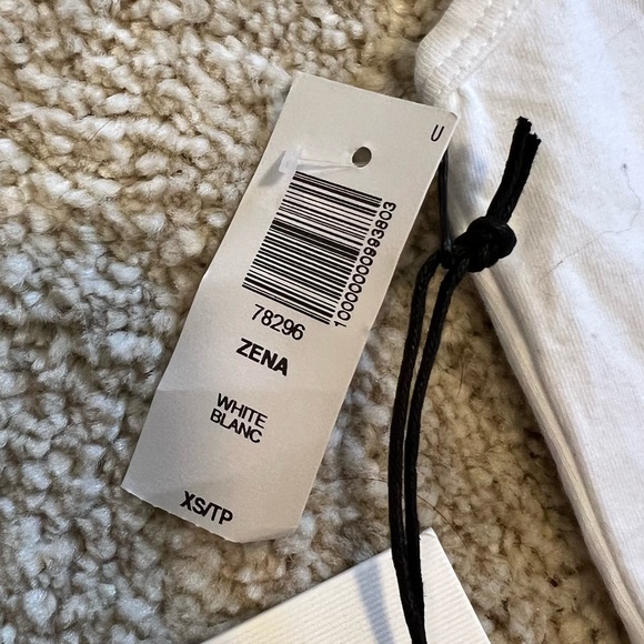 Aritzia White Halter Crop Top - NWT! - Picture 5 of 10